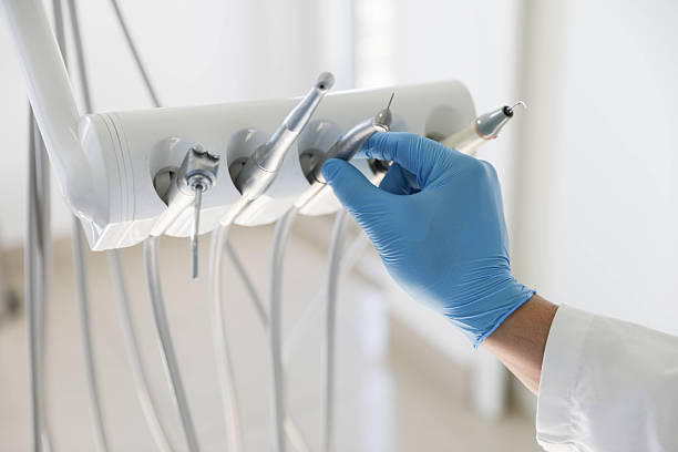 Professional Emergency Dentist technician working in Winfield, AL